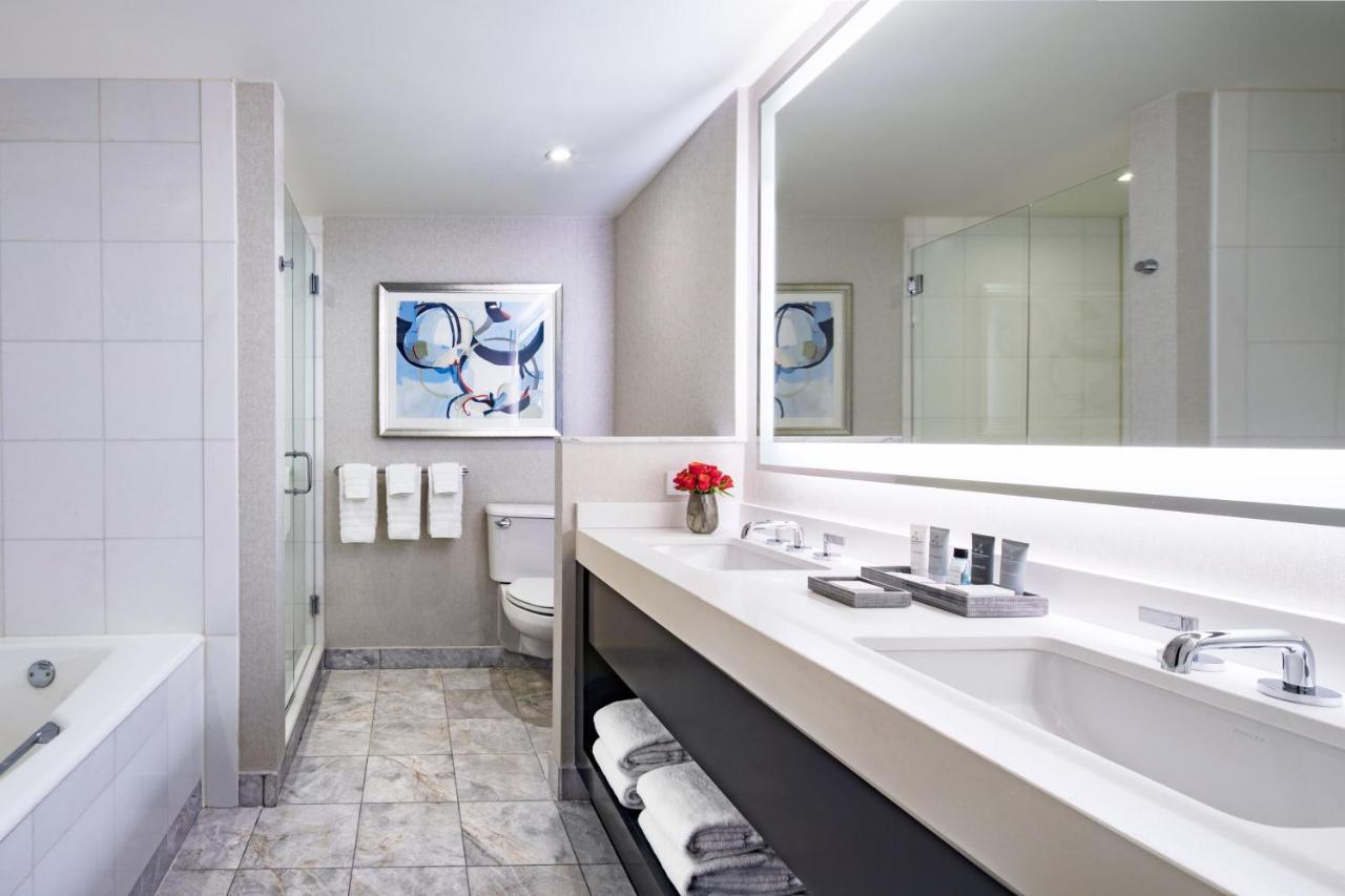 Jw Marriott Essex House Hotel